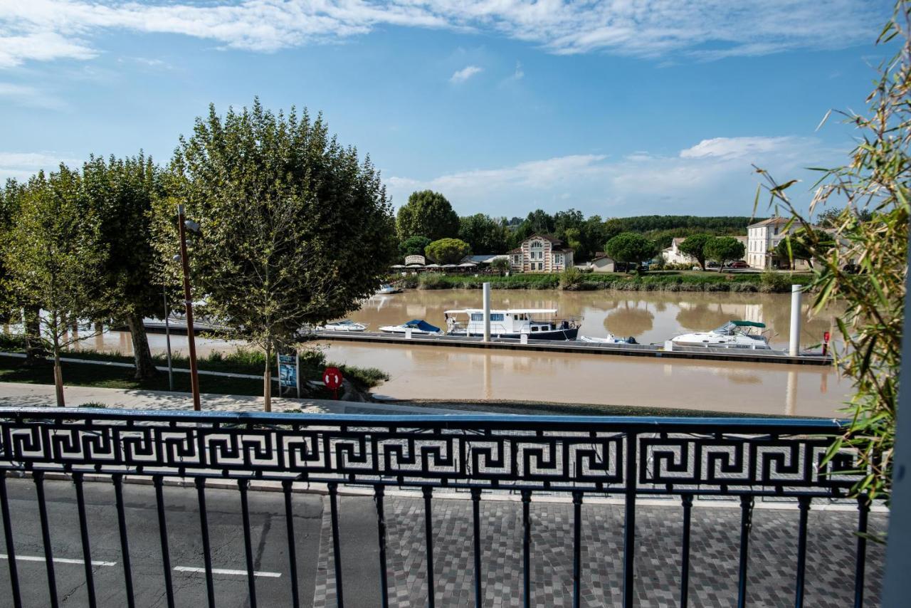 Logis Hotel De La Tour ลีบอร์น ภายนอก รูปภาพ