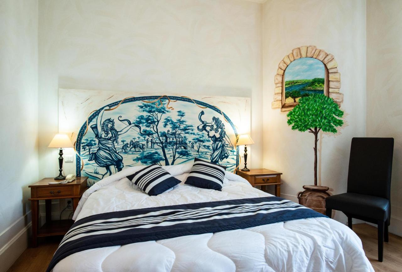 Logis Hotel De La Tour ลีบอร์น ภายนอก รูปภาพ