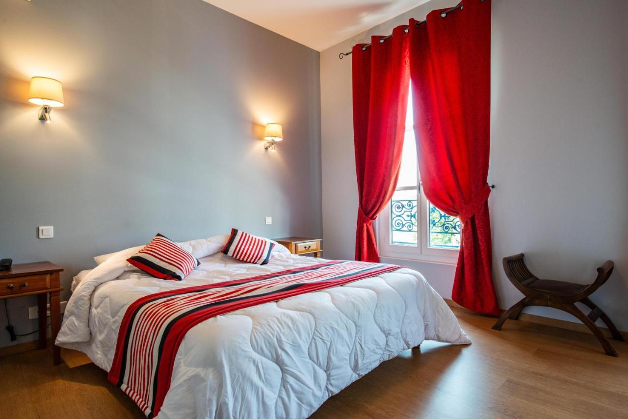 Logis Hotel De La Tour ลีบอร์น ภายนอก รูปภาพ