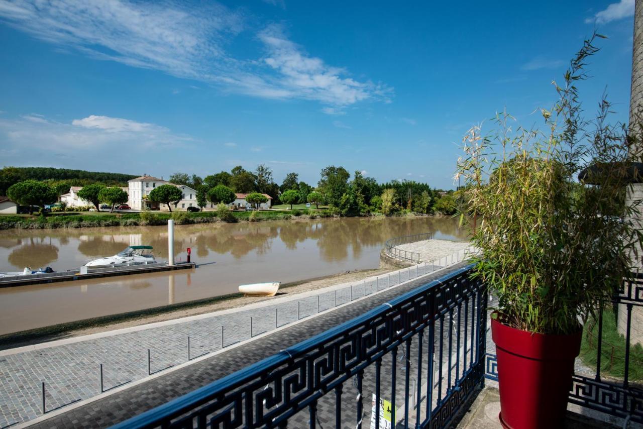 Logis Hotel De La Tour ลีบอร์น ภายนอก รูปภาพ