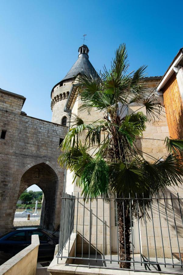 Logis Hotel De La Tour ลีบอร์น ภายนอก รูปภาพ