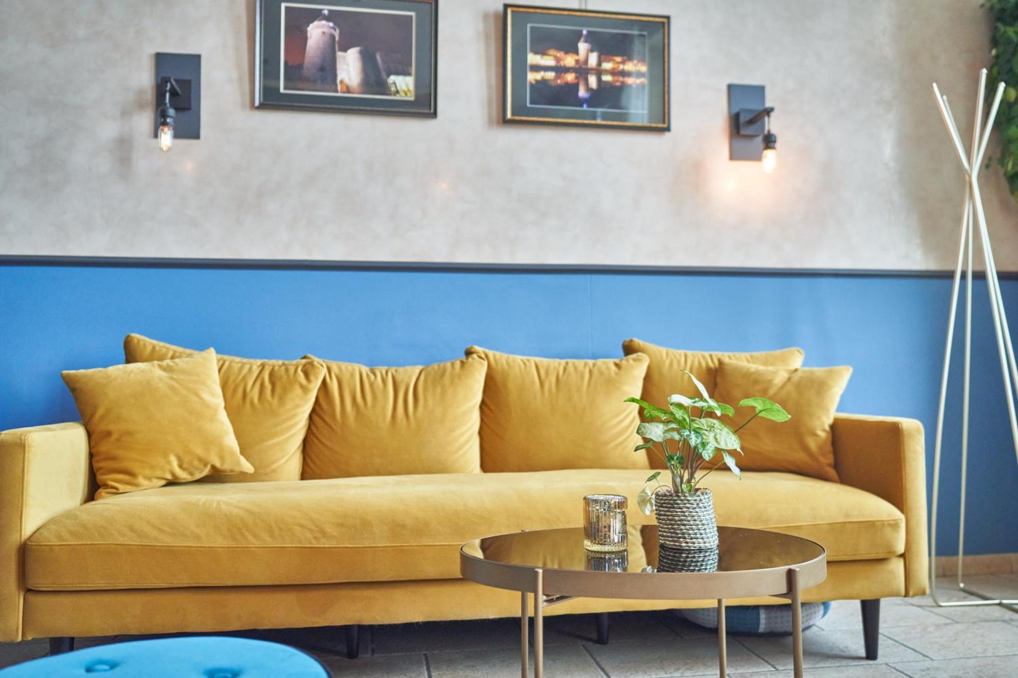 Logis Hotel De La Tour ลีบอร์น ภายนอก รูปภาพ